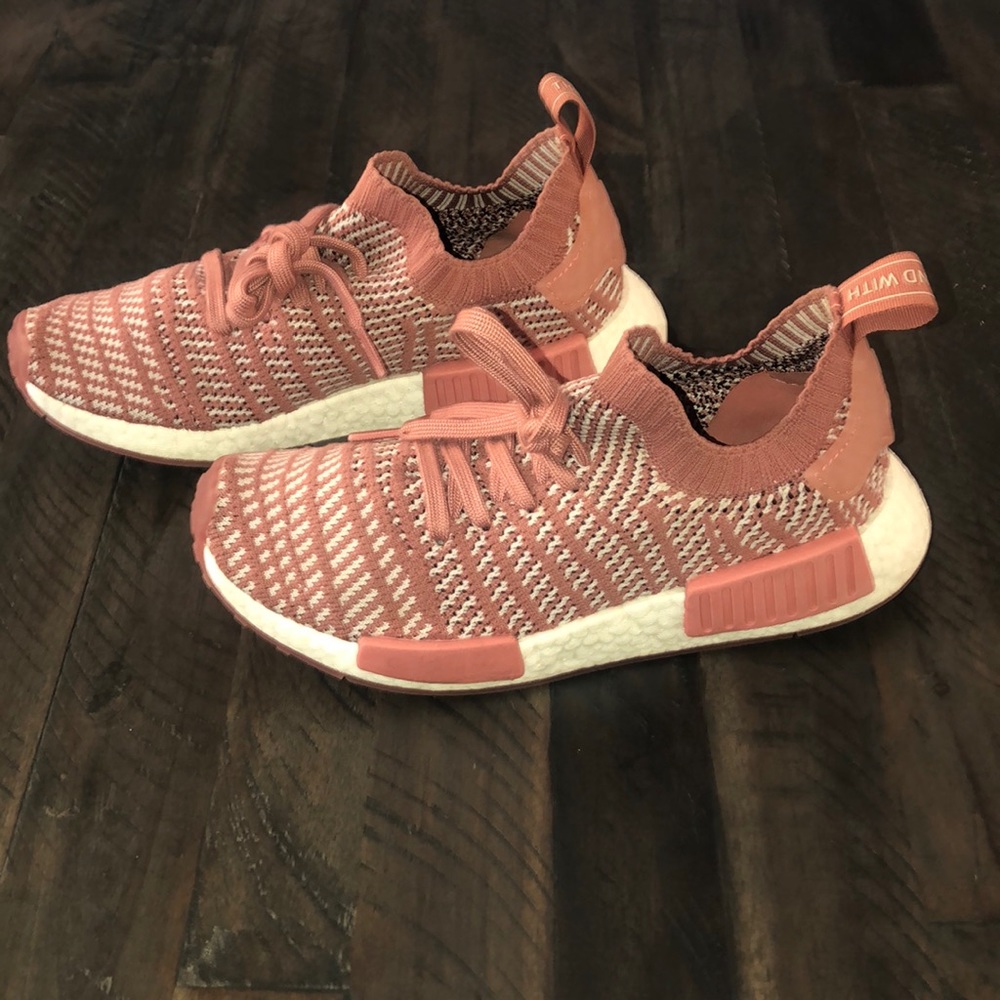 Adidas NMD Ash pink/ orchard tint primekmit 🌷